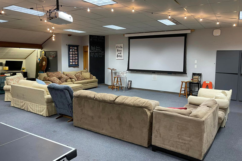 images/youth-min-carousel/youth-room.jpg#joomlaImage://local-images/youth-min-carousel/youth-room.jpg?width=800&height=533